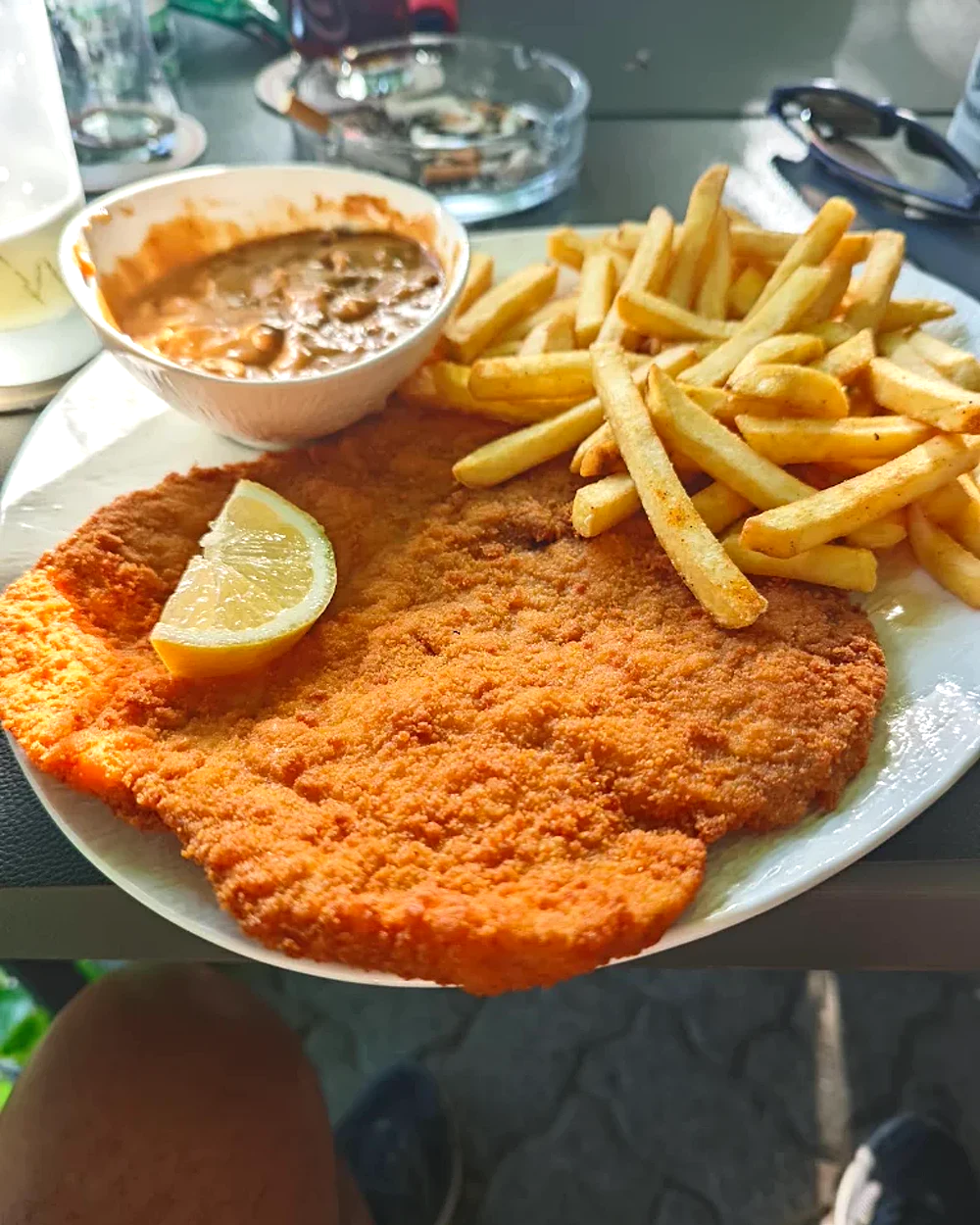 Jägerschnitzel mit Champignon-Rahmsauce